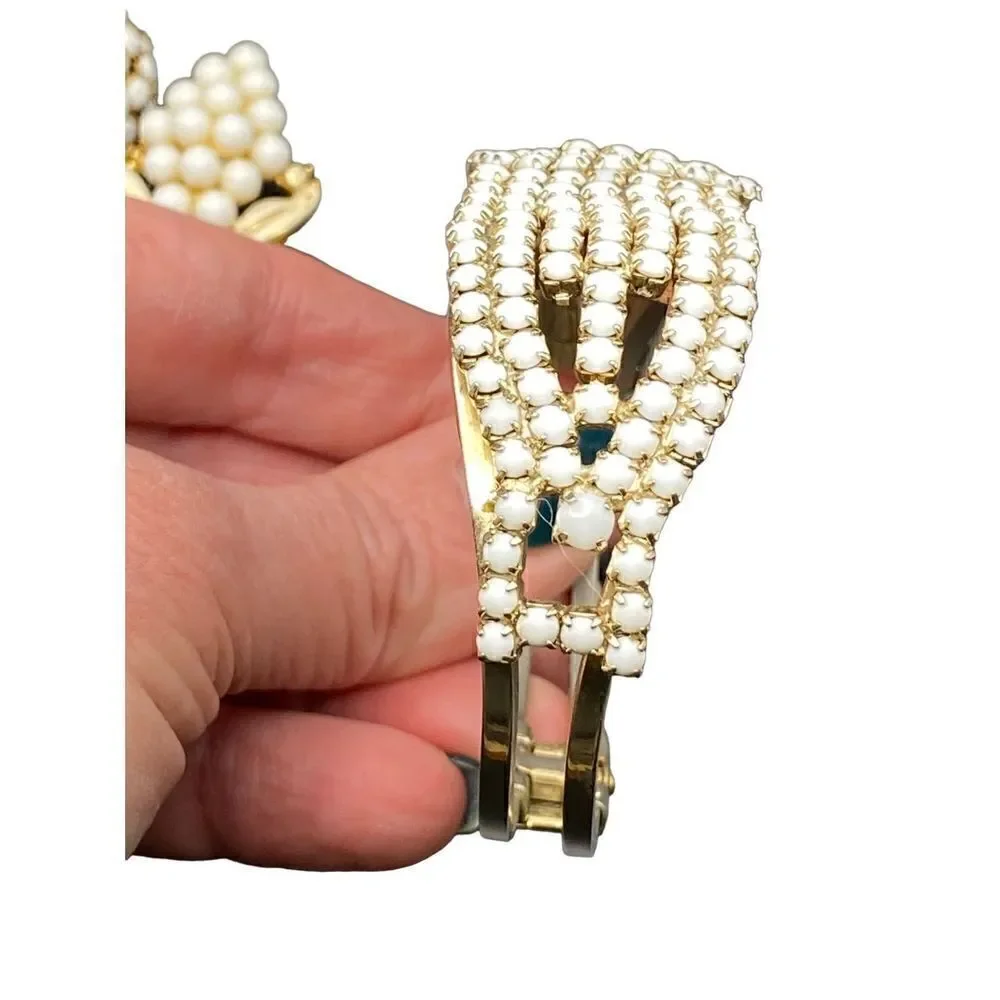 White enamel and gold vintage ring bracelet and berry grapes brooch